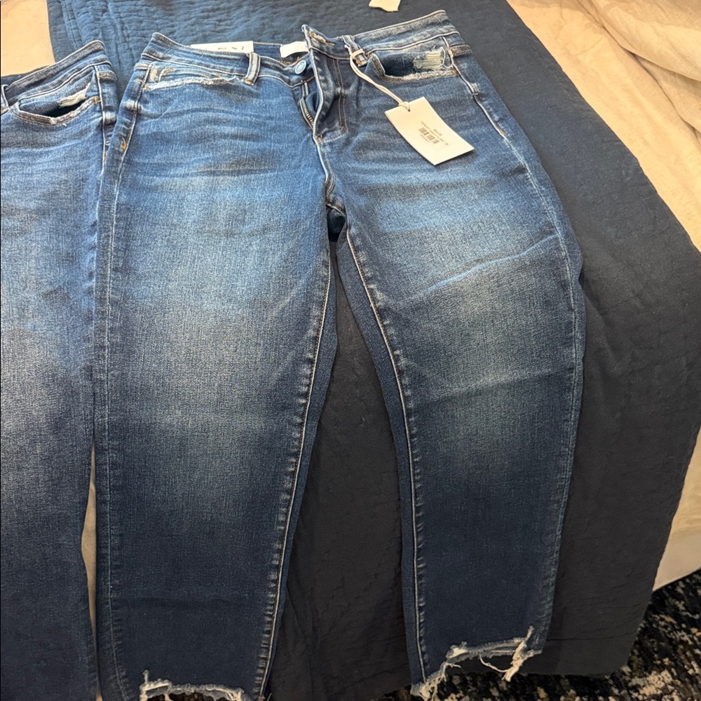 Vervet Women's Dark Indigo Stretch Skinny Jeans with Distressed Hem